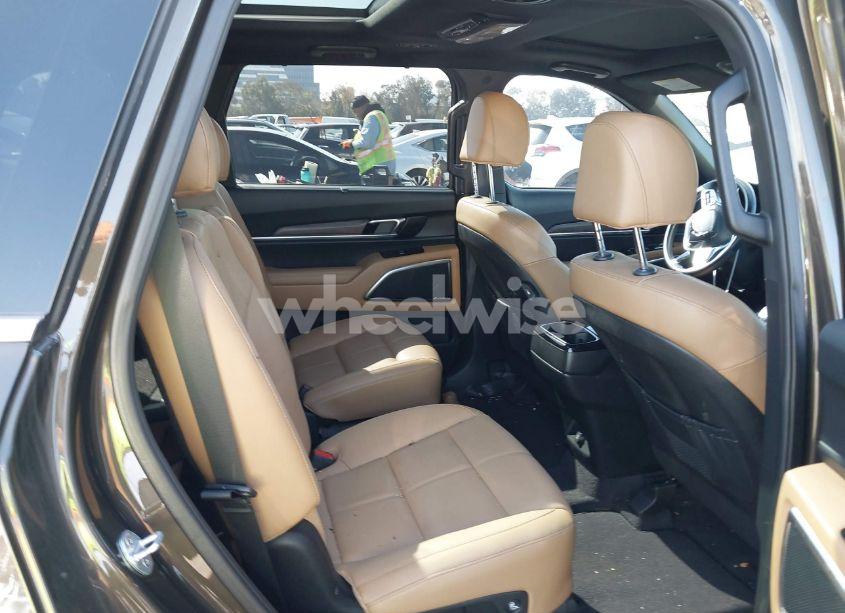 Photo 8 of 2022 Kia Telluride SX (VIN 5XYP54HC5NG249742)
