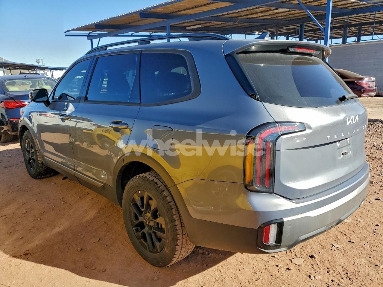 Photo 2 of 2023 KIA TELLURIDE SX (VIN 5XYP5DGCXPG338209)
