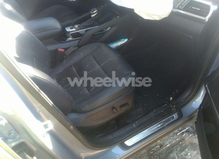 Photo 5 of 2022 Kia Telluride SX (VIN 5XYP5DHC1NG230900)