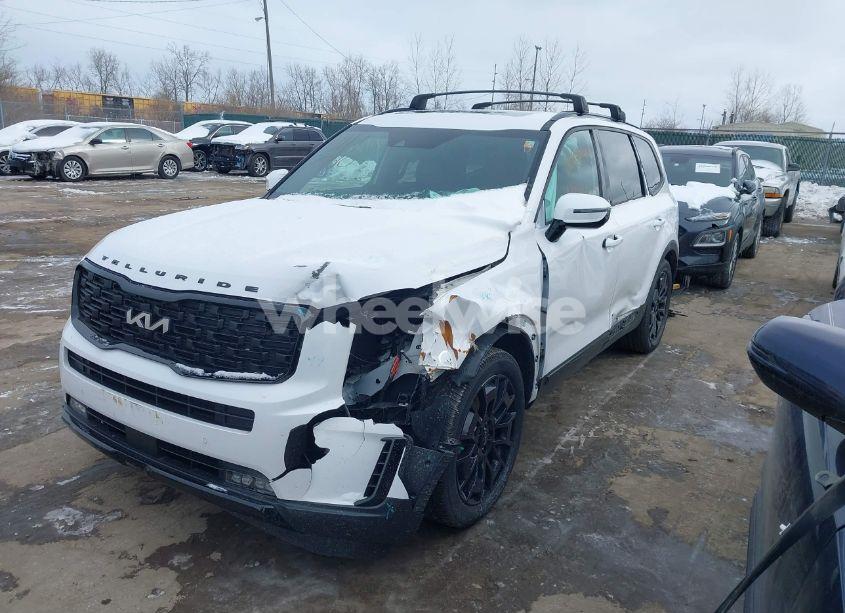 Photo 2 of 2022 Kia Telluride SX (VIN 5XYP5DHC8NG211793)