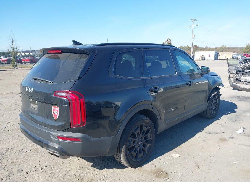 Photo 4 of 2022 Kia Telluride SX (VIN 5XYP5DHC8NG316043)