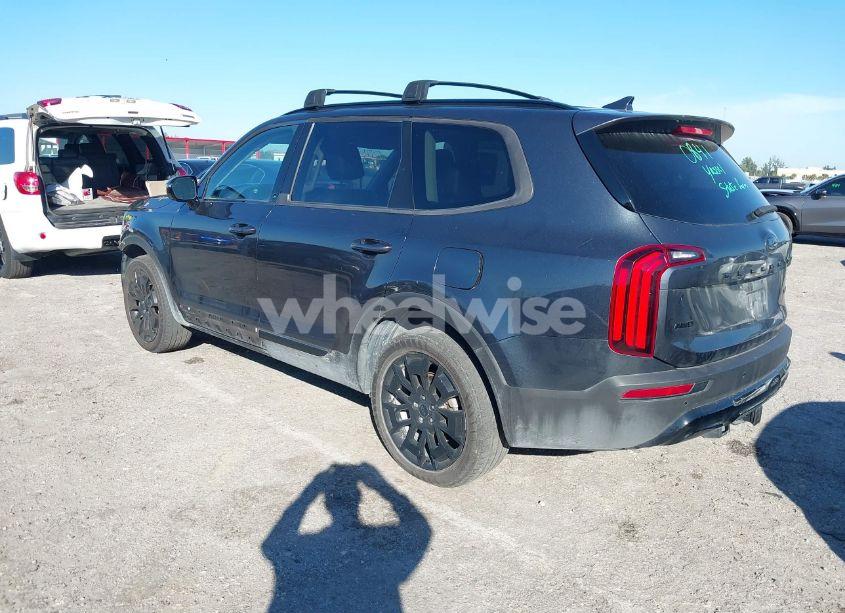 Photo 3 of 2021 Kia Telluride SX (VIN 5XYP5DHCXMG141003)