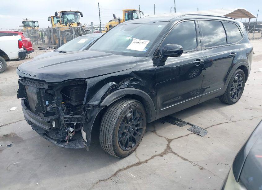 Photo 2 of 2021 Kia Telluride SX (VIN 5XYP5DHCXMG167973)