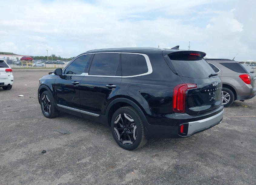 Photo 3 of 2024 Kia Telluride S (VIN 5XYP64GC0RG510120)