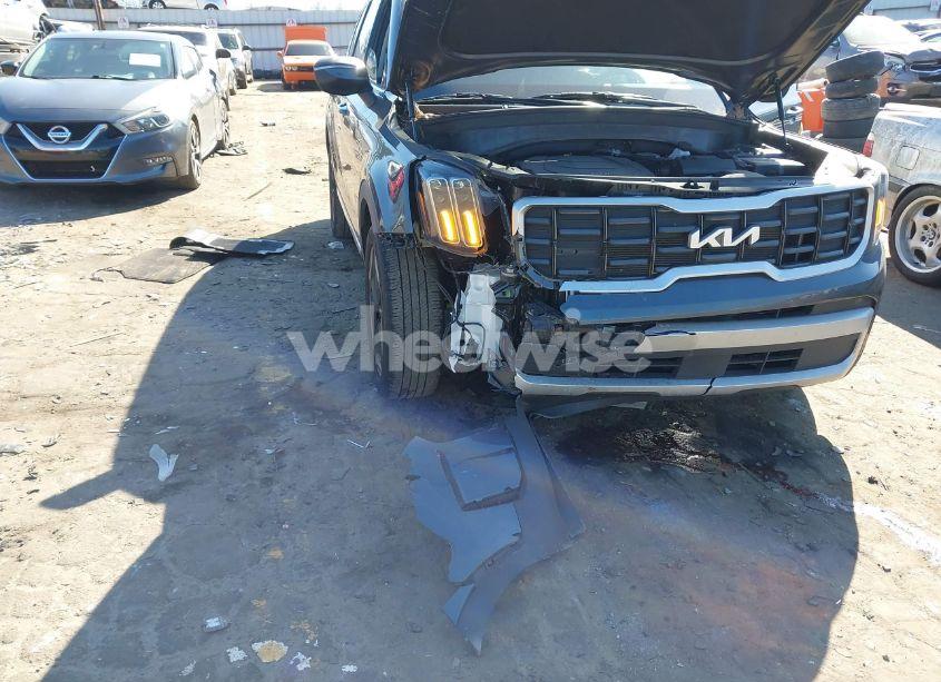 Photo 6 of 2024 Kia Telluride S (VIN 5XYP64GC0RG527984)