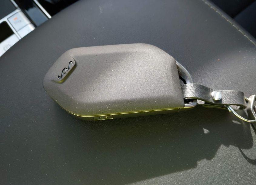 Photo 11 of 2024 Kia Telluride S (VIN 5XYP64GC1RG563103)