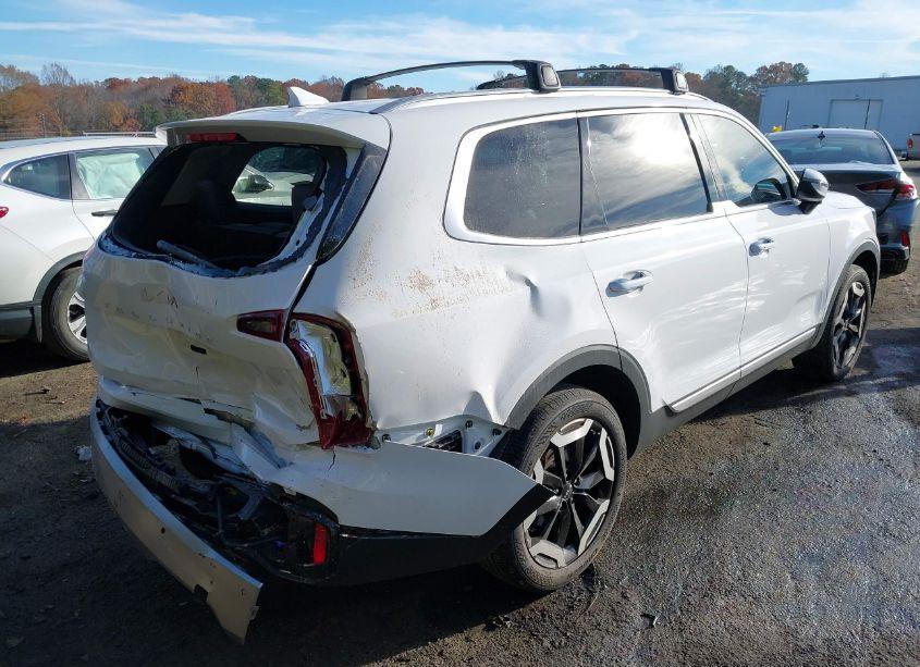 Photo 4 of 2024 Kia Telluride S (VIN 5XYP64GC1RG563103)