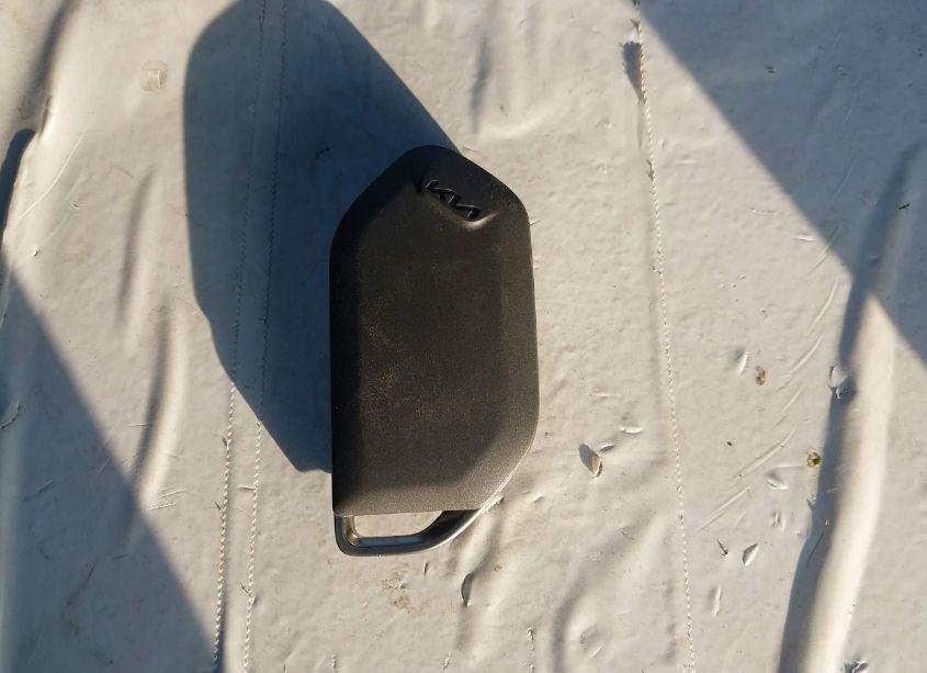 Photo 11 of 2024 Kia Telluride S (VIN 5XYP64GC3RG456084)