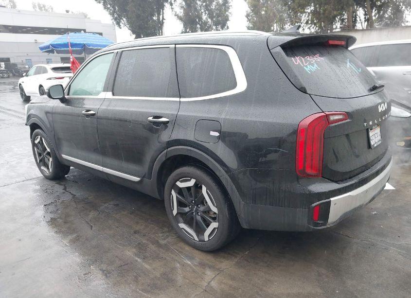 Photo 3 of 2023 Kia Telluride S (VIN 5XYP64GC4PG372871)