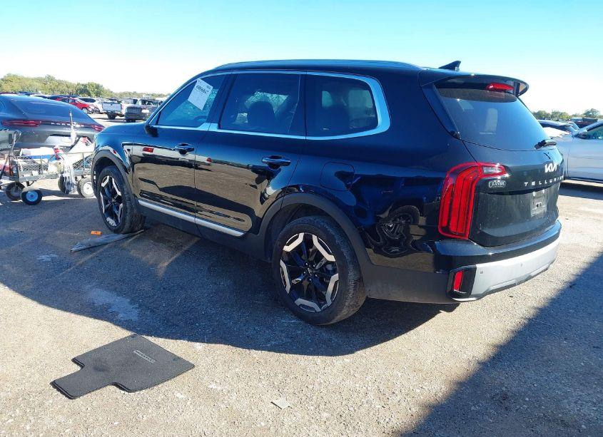 Photo 3 of 2023 Kia Telluride S (VIN 5XYP64GC4PG381781)