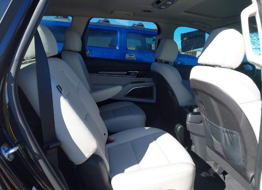 Photo 8 of 2023 Kia Telluride S (VIN 5XYP64GC4PG381781)