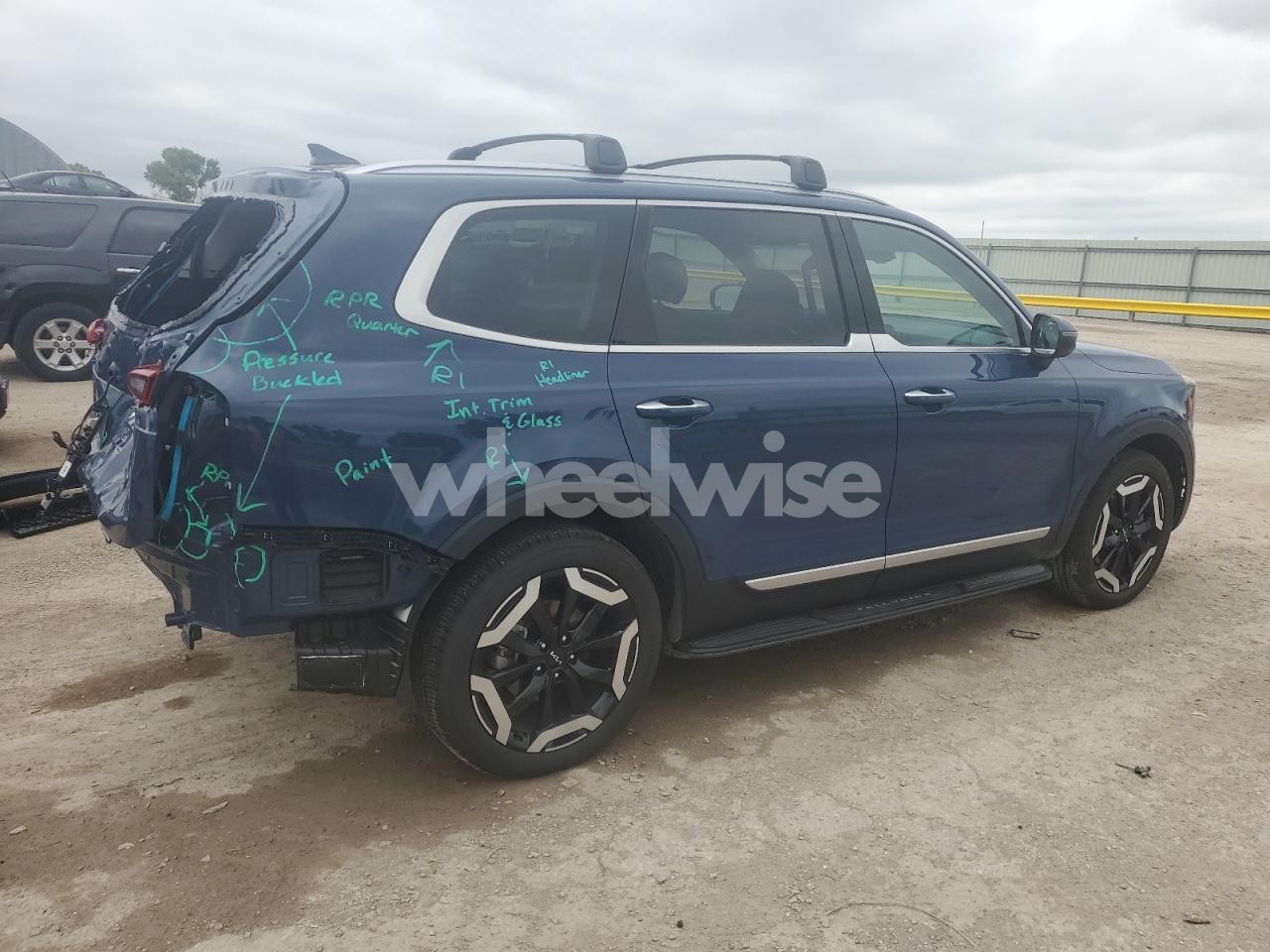 Photo 3 of 2024 KIA TELLURIDE S (VIN 5XYP64GC8RG510883)