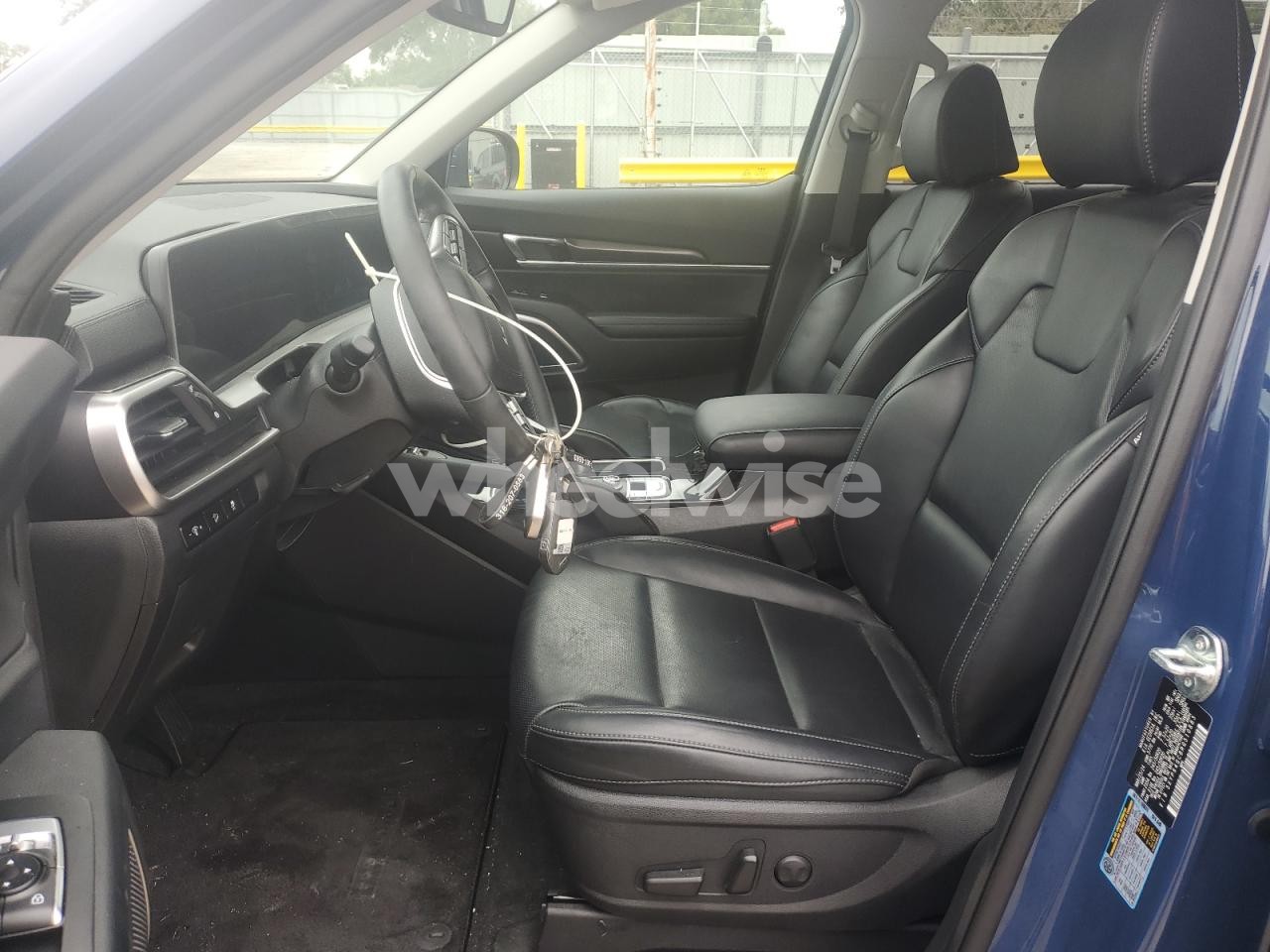 Photo 7 of 2024 KIA TELLURIDE S (VIN 5XYP64GC8RG510883)