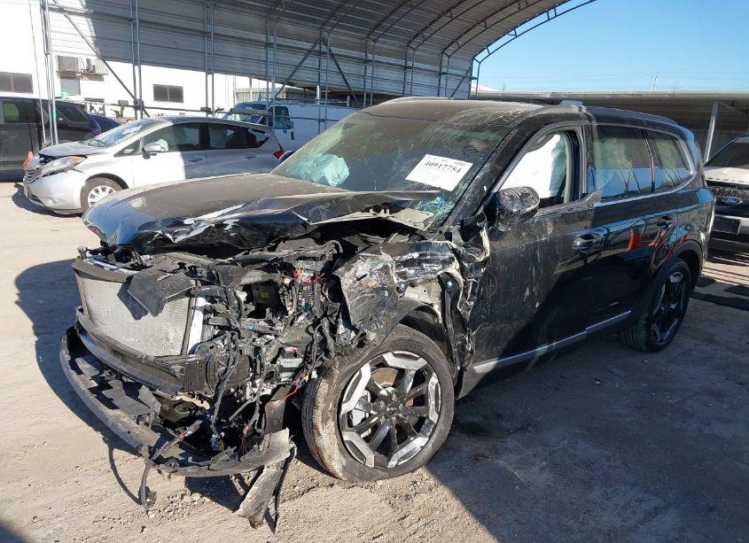 Photo 2 of 2024 Kia Telluride S (VIN 5XYP64GC8RG538442)