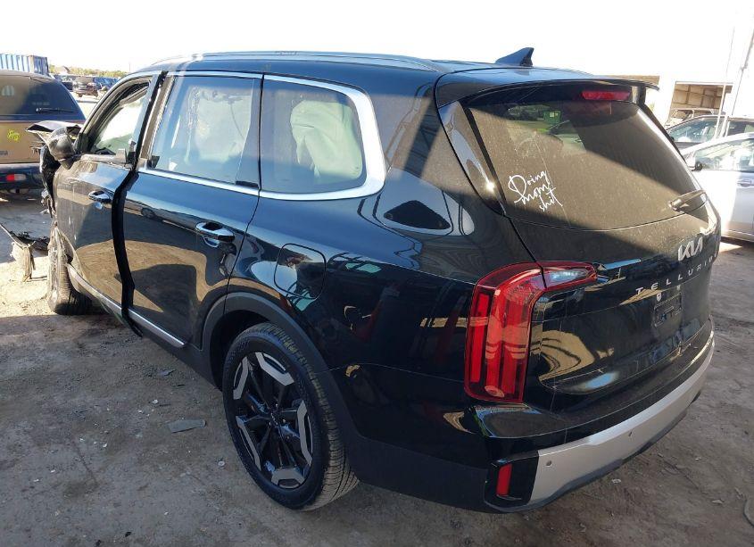 Photo 3 of 2024 Kia Telluride S (VIN 5XYP64GC8RG538442)