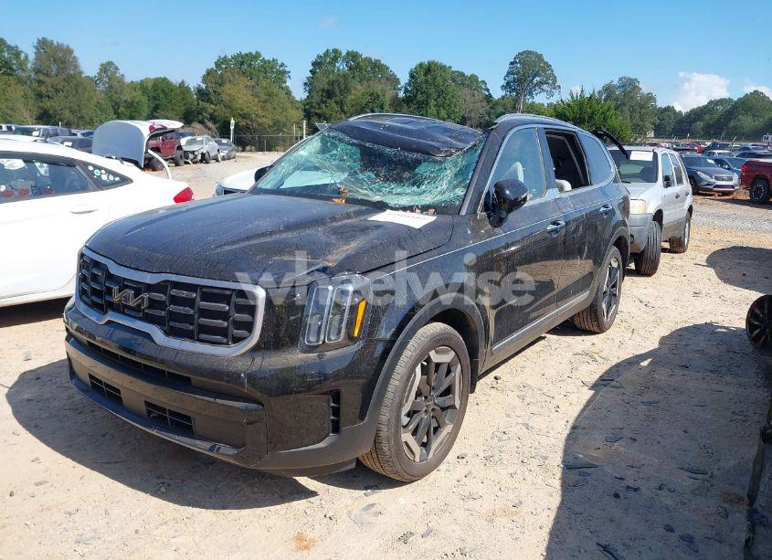 Photo 2 of 2024 Kia Telluride S (VIN 5XYP64GC9RG488988)