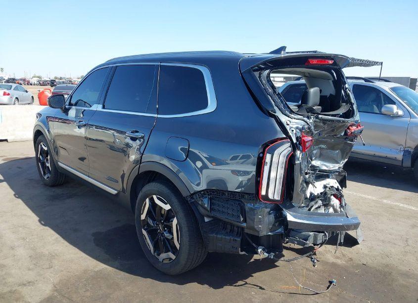 Photo 3 of 2023 Kia Telluride S (VIN 5XYP64GCXPG355766)