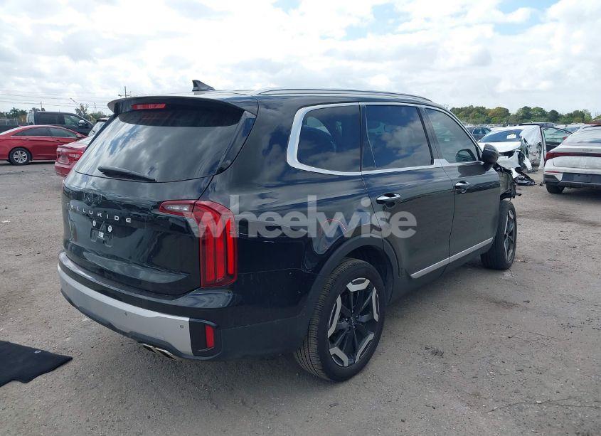 Photo 4 of 2024 Kia Telluride S (VIN 5XYP64GCXRG555033)