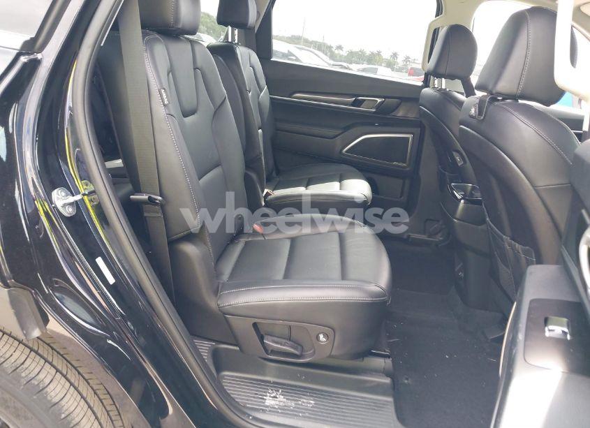 Photo 8 of 2024 Kia Telluride S (VIN 5XYP64GCXRG555033)