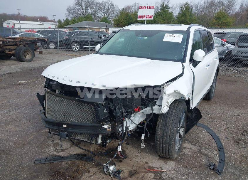 Photo 2 of 2020 Kia Telluride S (VIN 5XYP64HC0LG022677)