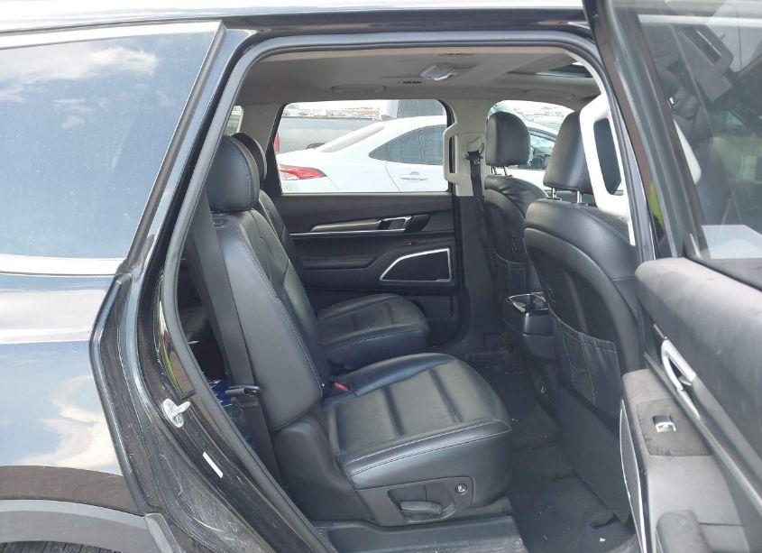 Photo 8 of 2020 Kia Telluride S (VIN 5XYP64HC0LG047420)