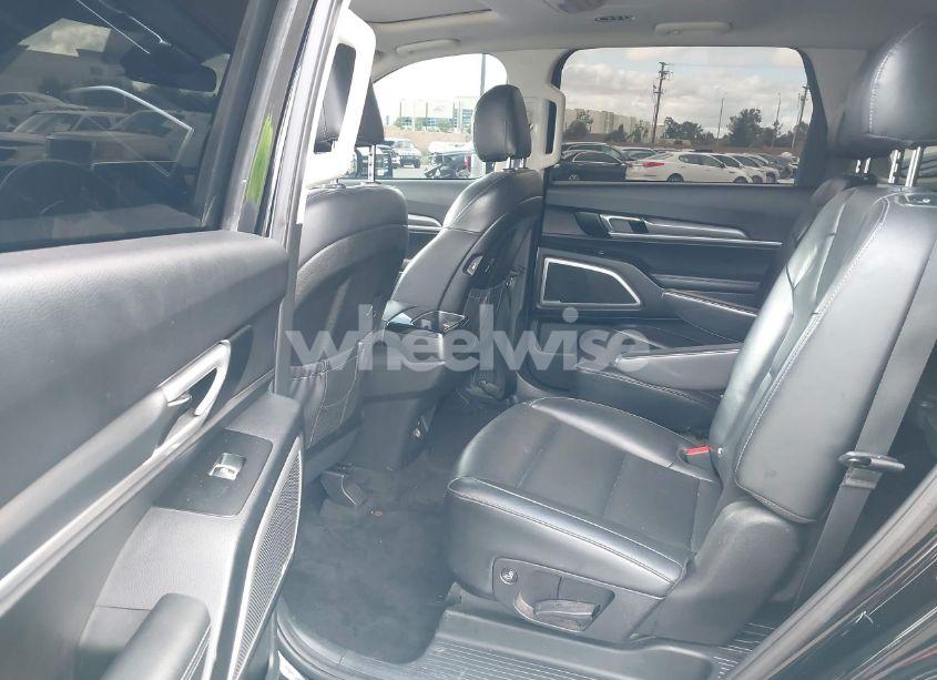 Photo 8 of 2021 Kia Telluride S (VIN 5XYP64HC1MG101003)