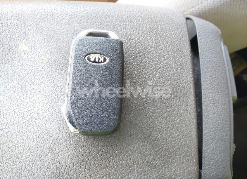 Photo 11 of 2020 Kia Telluride S (VIN 5XYP64HC3LG093274)