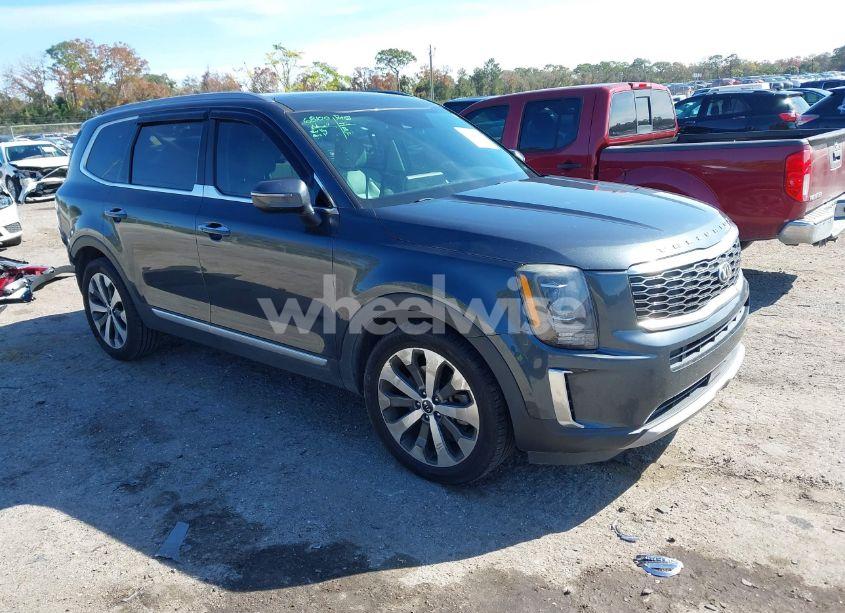 2020 Kia Telluride S (VIN 5XYP64HC4LG003646) main photo