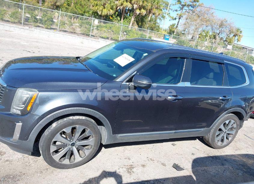 Photo 15 of 2020 Kia Telluride S (VIN 5XYP64HC4LG003646)