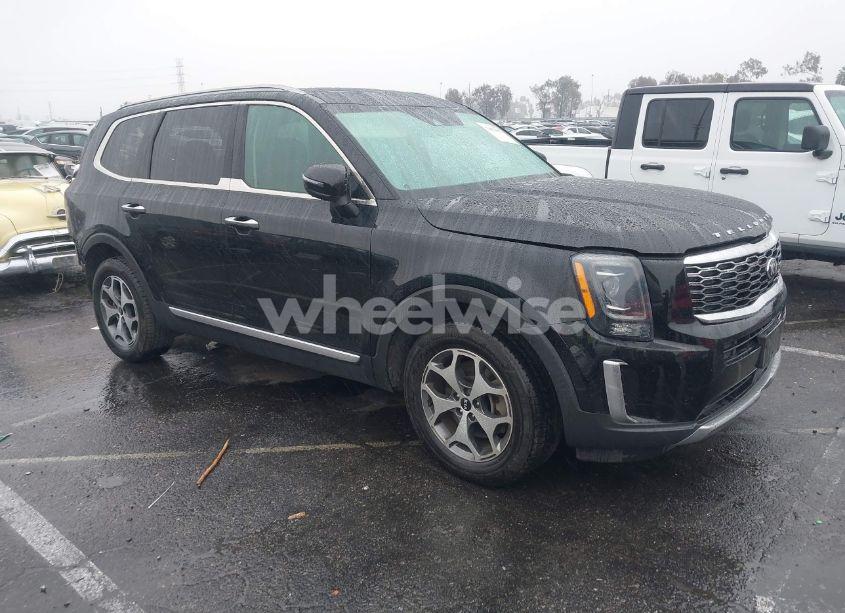 2021 Kia Telluride S (VIN 5XYP64HC4MG117521) main photo