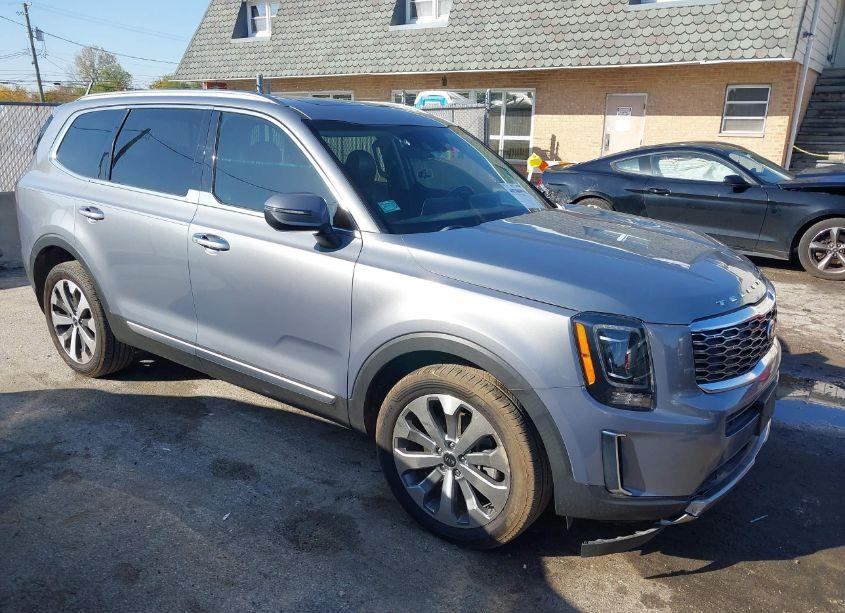 2020 Kia Telluride S (VIN 5XYP64HC5LG062995) main photo