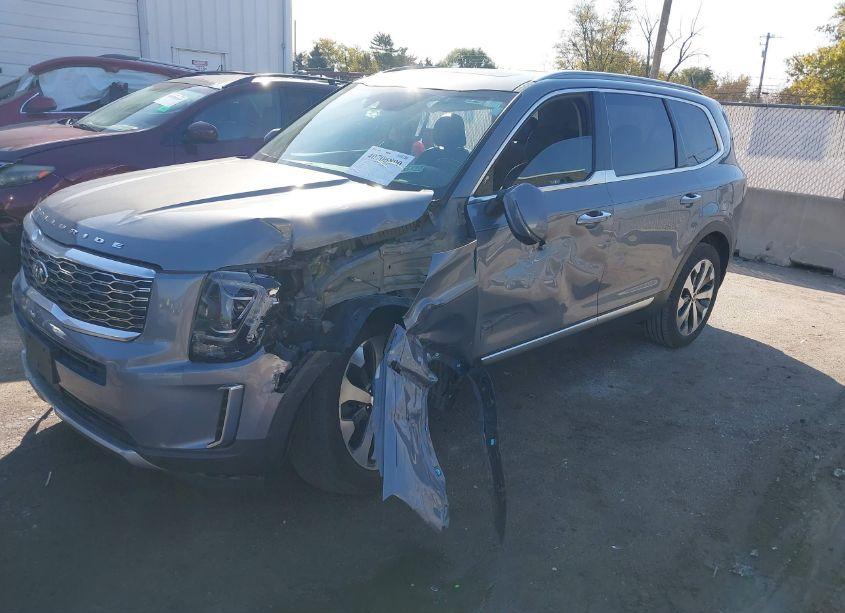 Photo 2 of 2020 Kia Telluride S (VIN 5XYP64HC5LG062995)
