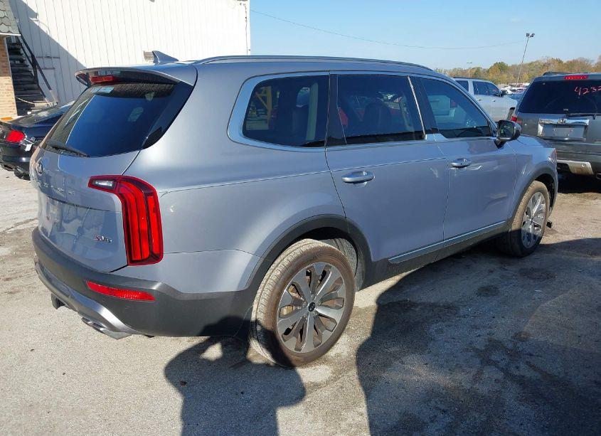 Photo 4 of 2020 Kia Telluride S (VIN 5XYP64HC5LG062995)