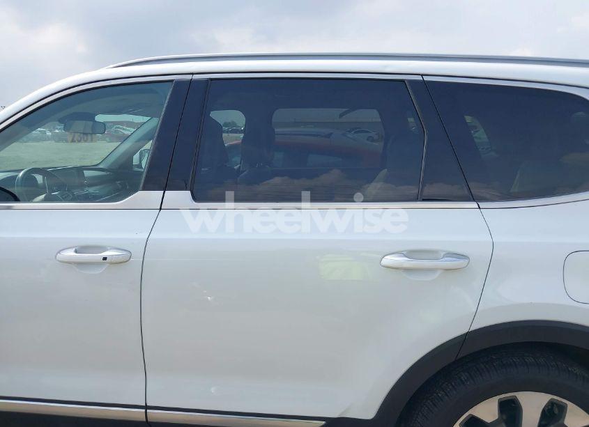 Photo 14 of 2020 Kia Telluride S (VIN 5XYP64HC5LG092191)