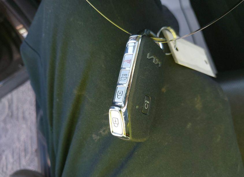 Photo 11 of 2022 Kia Telluride S (VIN 5XYP64HC5NG196909)