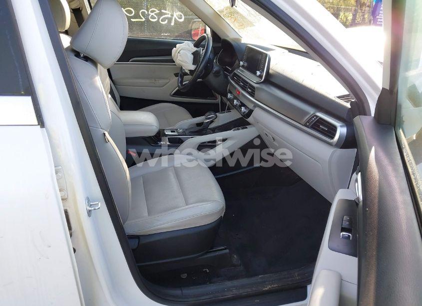 Photo 5 of 2020 Kia Telluride S (VIN 5XYP64HC6LG012137)