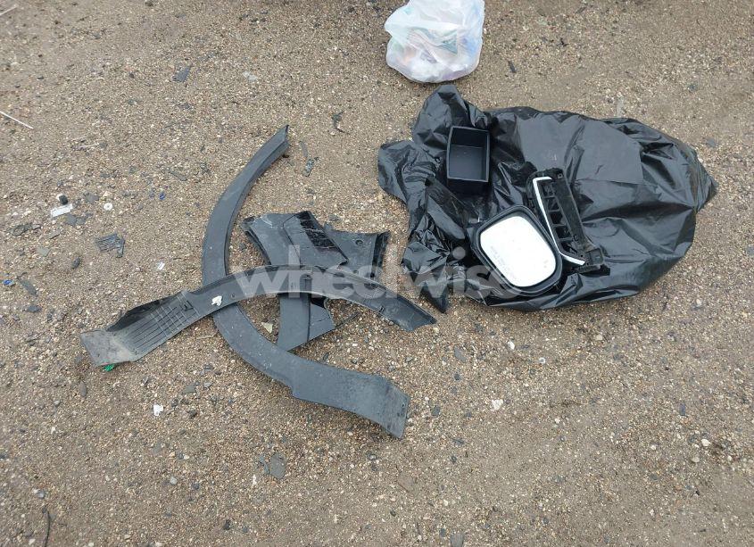 Photo 11 of 2022 Kia Telluride S (VIN 5XYP64HC7NG198239)