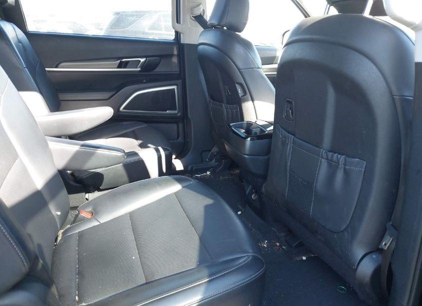 Photo 8 of 2020 Kia Telluride S (VIN 5XYP64HC8LG032180)