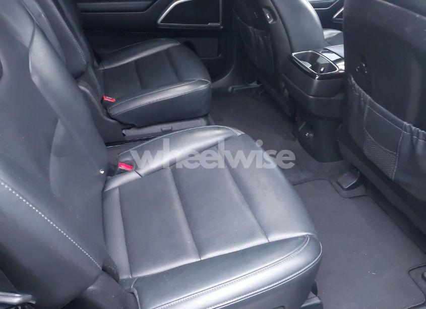 Photo 8 of 2020 Kia Telluride S (VIN 5XYP64HC9LG039400)