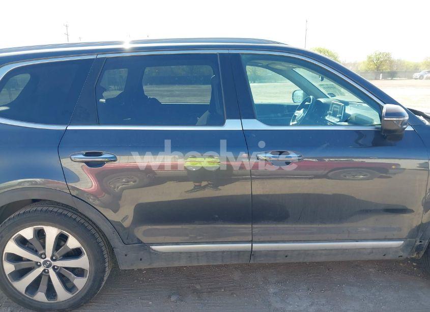 Photo 13 of 2020 Kia Telluride S (VIN 5XYP64HCXLG008043)