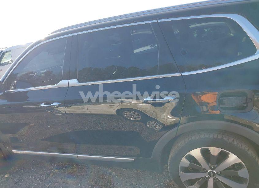 Photo 14 of 2020 Kia Telluride S (VIN 5XYP64HCXLG031919)