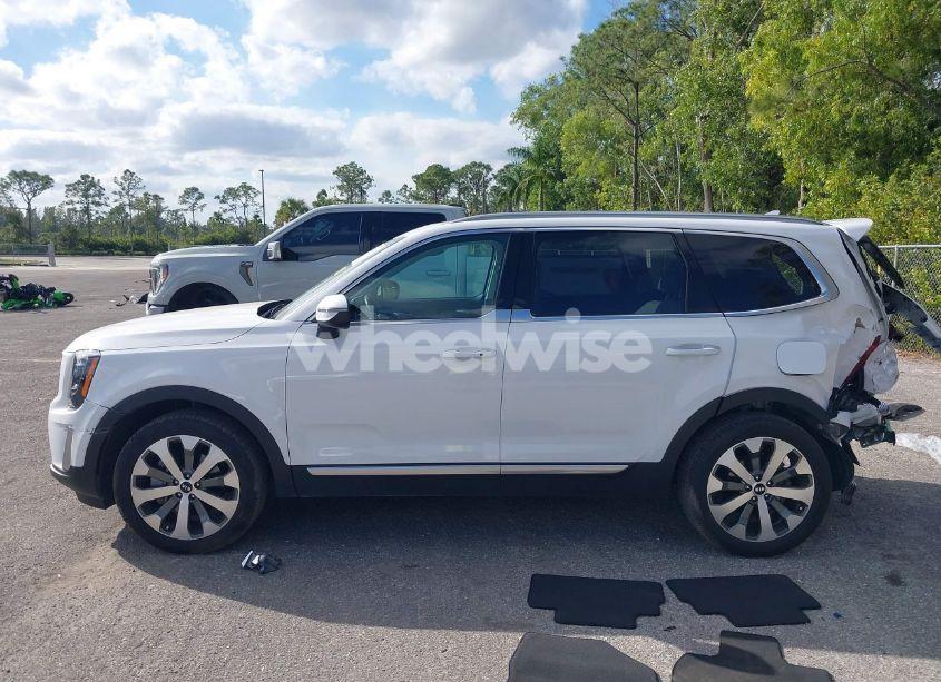 Photo 14 of 2021 Kia Telluride S (VIN 5XYP64HCXMG116924)