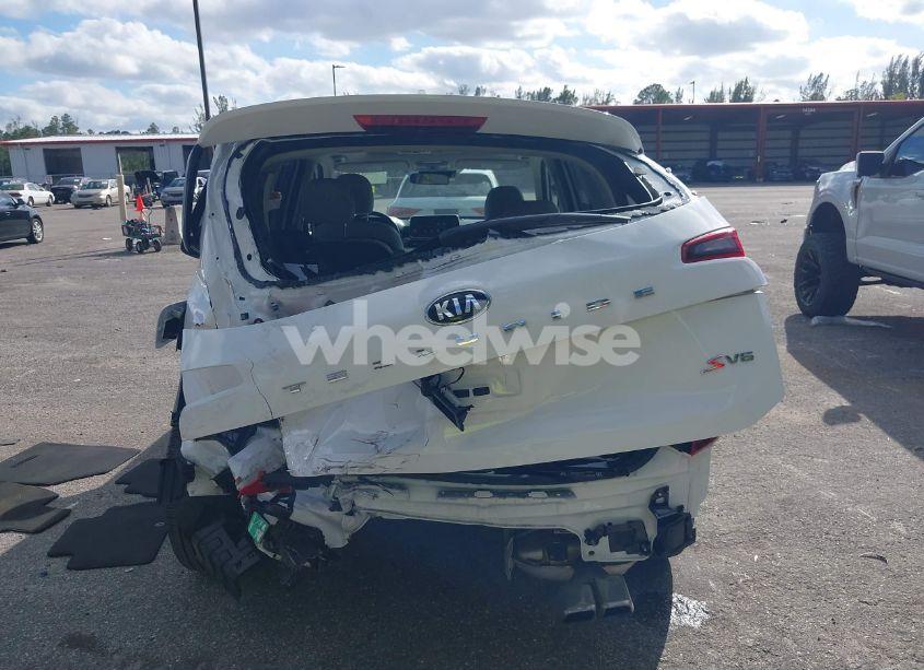 Photo 16 of 2021 Kia Telluride S (VIN 5XYP64HCXMG116924)