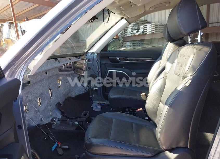 Photo 5 of 2023 Kia Telluride S (VIN 5XYP6DGC3PG325699)