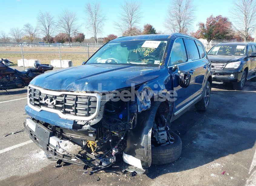 Photo 2 of 2024 Kia Telluride S (VIN 5XYP6DGC4RG500643)