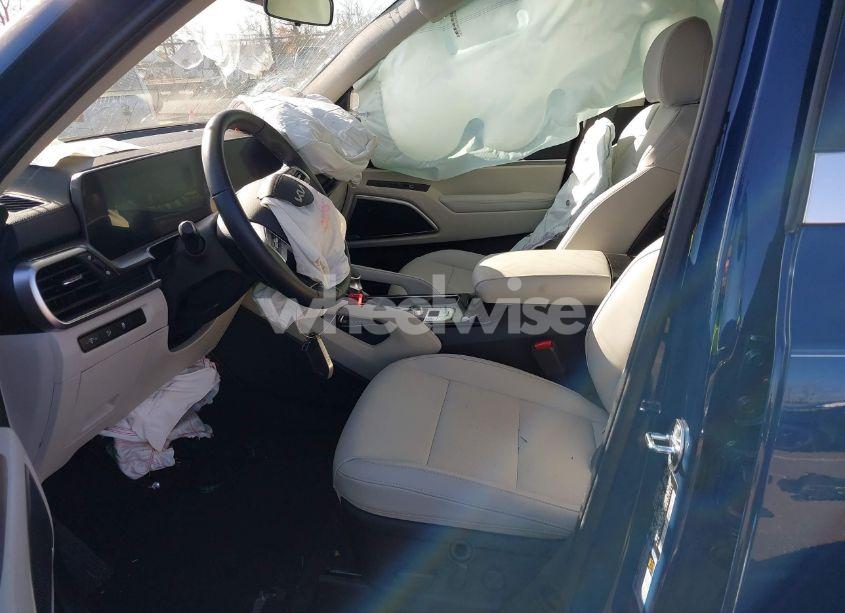 Photo 5 of 2024 Kia Telluride S (VIN 5XYP6DGC4RG500643)