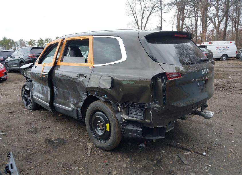 Photo 3 of 2024 Kia Telluride S (VIN 5XYP6DGC4RG516616)