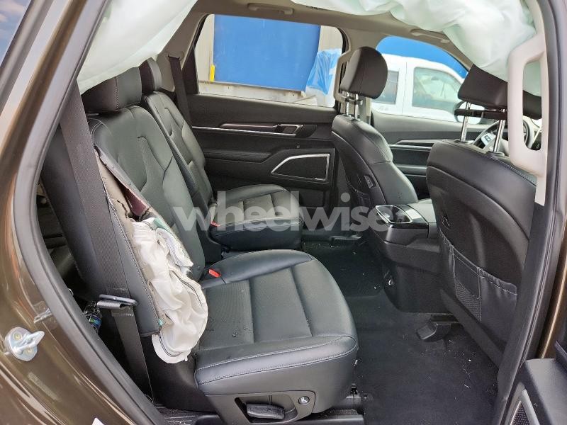 Photo 4 of 2023 KIA TELLURIDE S (VIN 5XYP6DGC8PG340439)