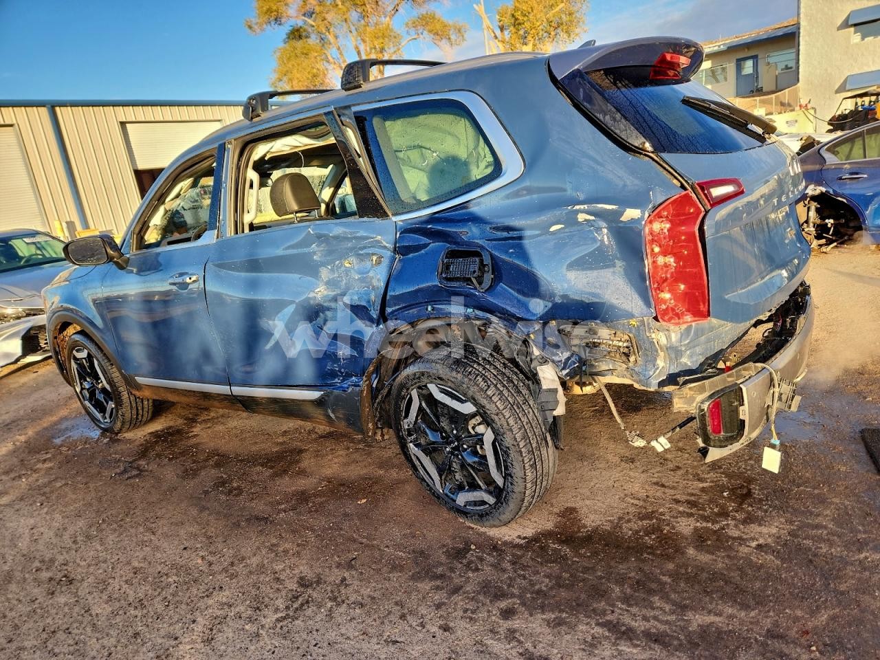 Photo 2 of 2025 KIA TELLURIDE S (VIN 5XYP6DGC8SG585363)