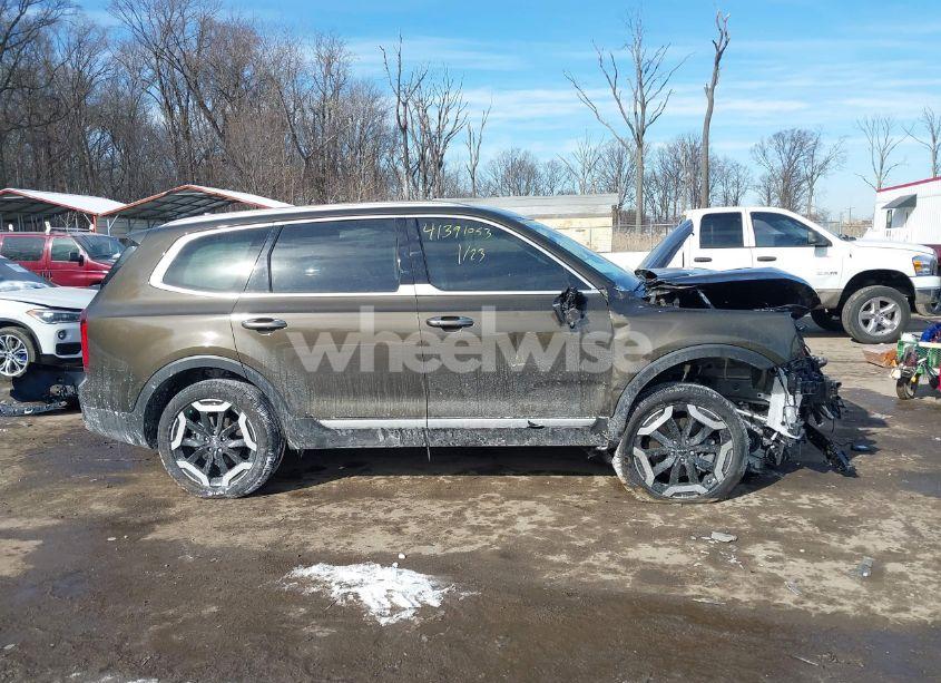 Photo 13 of 2024 Kia Telluride S (VIN 5XYP6DGCXRG526258)
